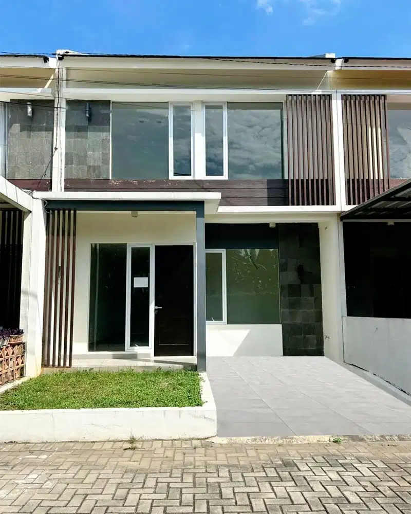 Rumah konsep Town House di Bekasi Kota Lokasi strategis