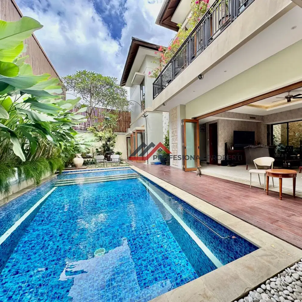 Rumah Tropical Modern Resort