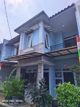 Rumah 2 lantai di townhouse griya warungsila Jagakarsa jakarta selatan