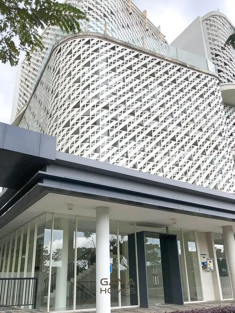 Foresta Business Loft BSD include lift