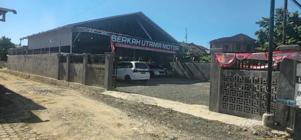 Dijual Tanah ada kantor nya halaman luas