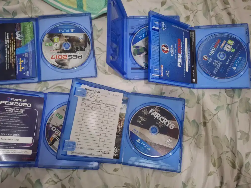 Kaset PS4 edisi borongan