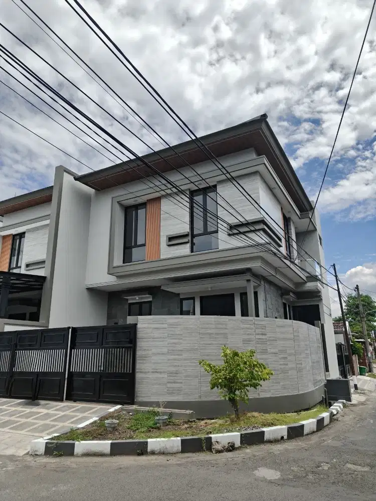 Nginden Intan Rumah Baru Gress