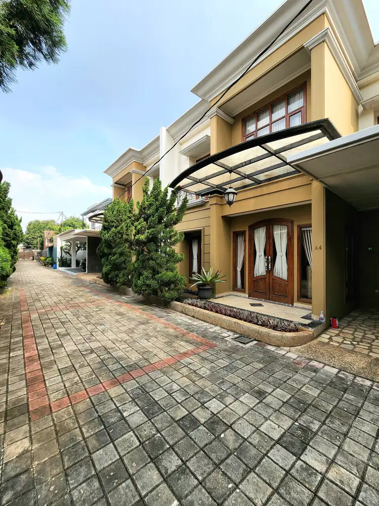 Brand New rumah siap huni dlm town house di lenteng Agung jagakarsa