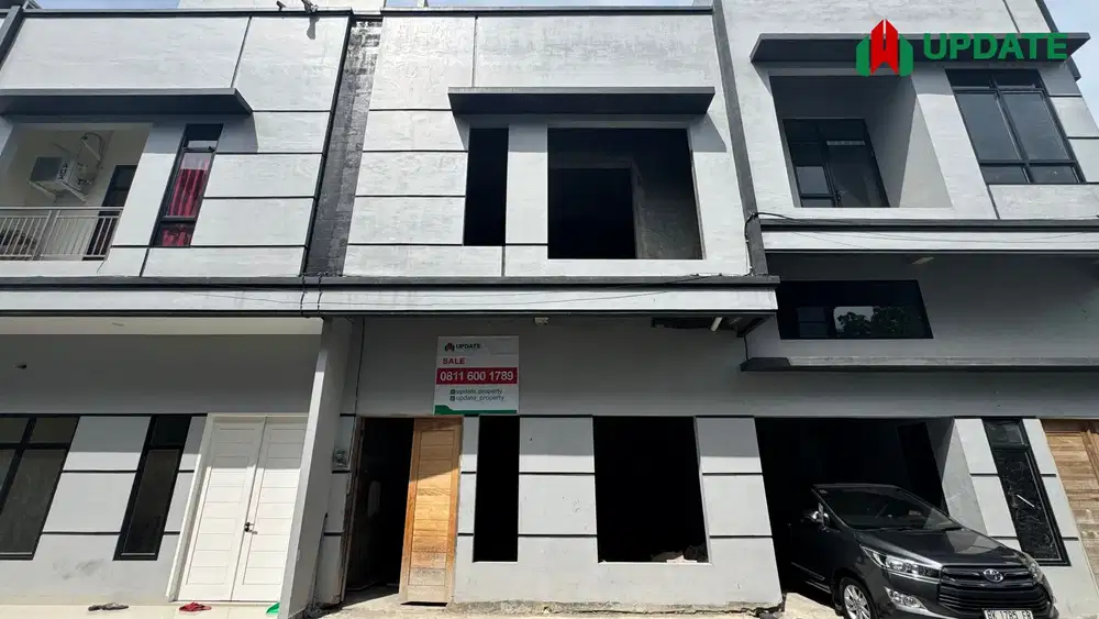 DIJUAL RUMAH DI KOMPLEK CEMARA ROYAL RESIDENCE JALAN KOMISI MEDAN