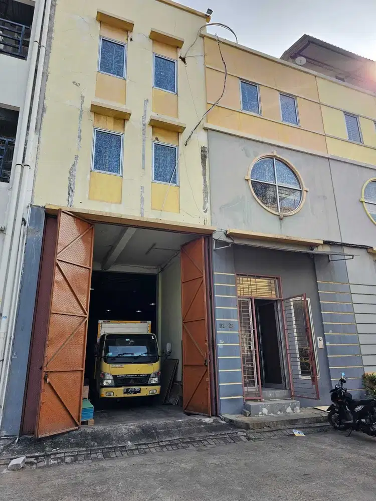 Gudang Komplek Elang Laut PIK Jakut 3lt 180m2