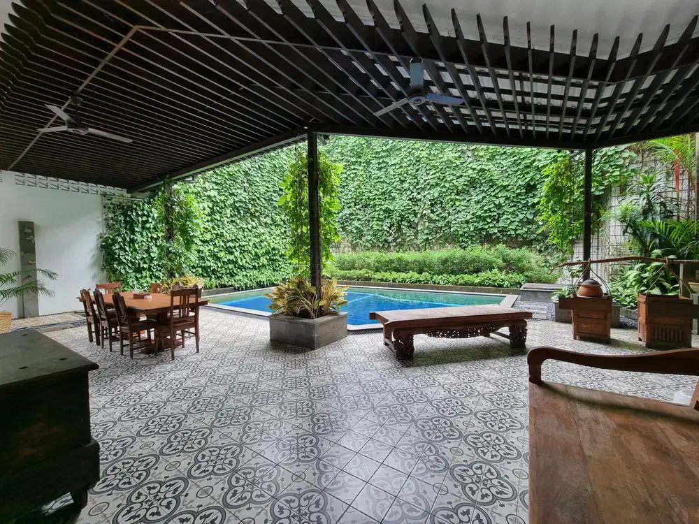 For Rent a house in Jln Lembang - Menteng, Central Jakarta | 750m2