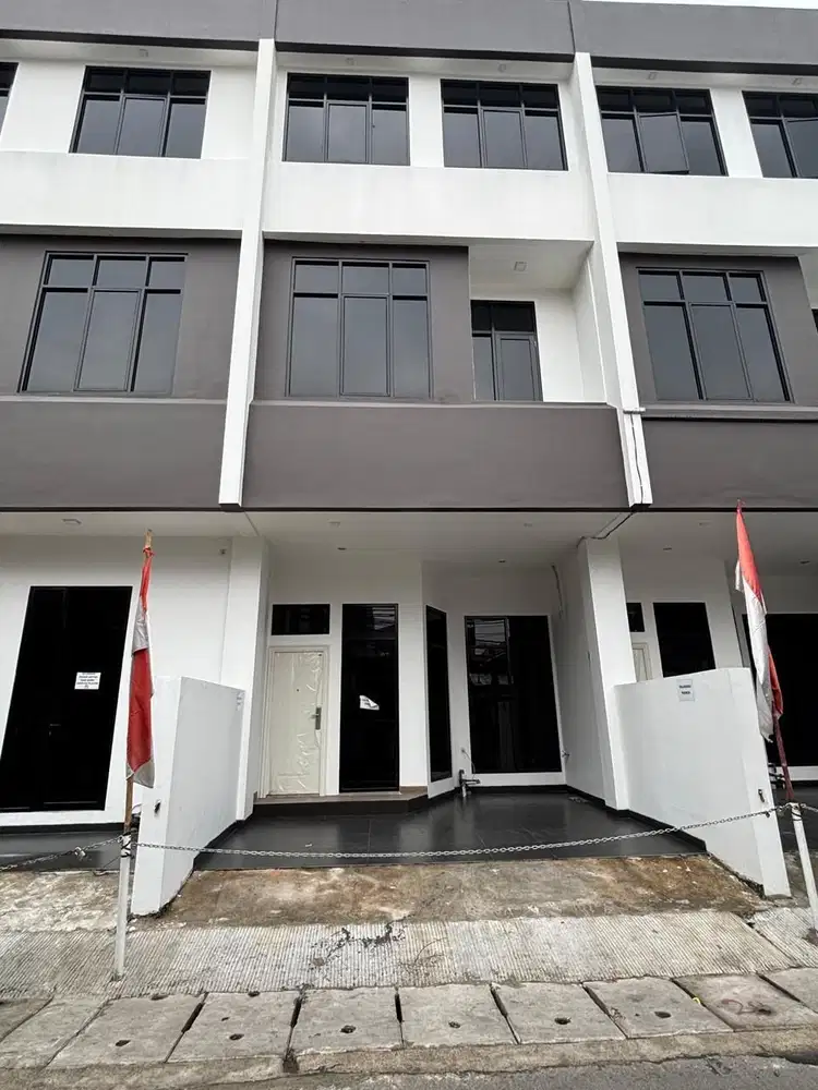 Di Jual Tempat Usaha Bisa Untuk Hunian Di Jalan Kran Kemayoran Jakpus