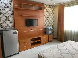 Disewakan Studio cantik bersih Furnish Di Royal Lavender