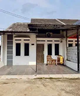 Rumah Cantik Cluster Grand Fernata di Karawang Timur