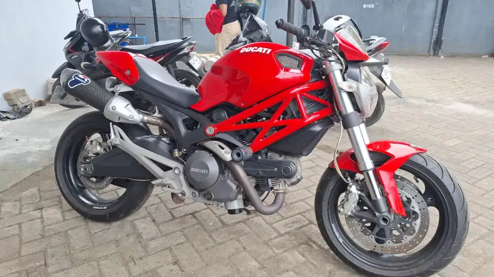 Monster 696 cc from italia
