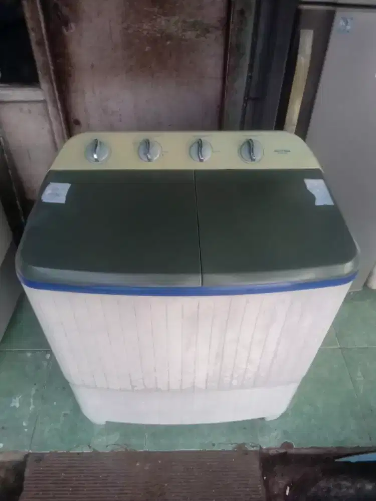 MESIN CUCI MERK POLYTRON 9 KG