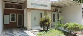 Disewakan Rumah Strategis dan Nyaman Area GKB dekat Kawasan Industri