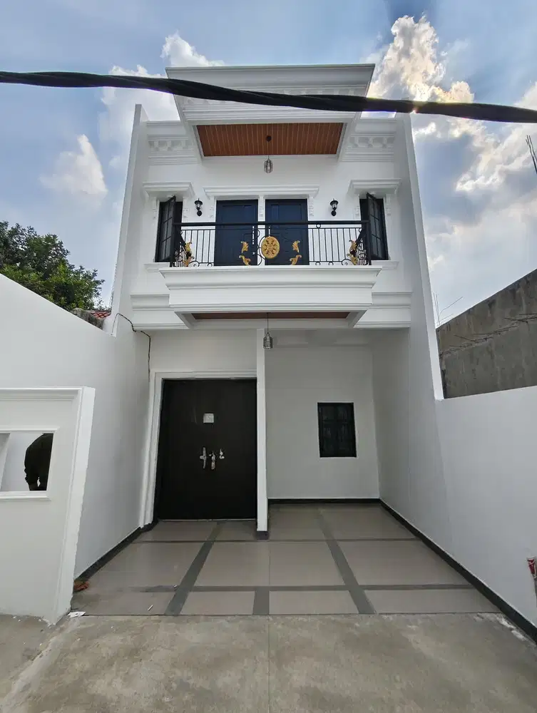 RUMAH CANTIK MEWAH SELANGKAH KE JAKSEL DAN TOL KUKUSAN