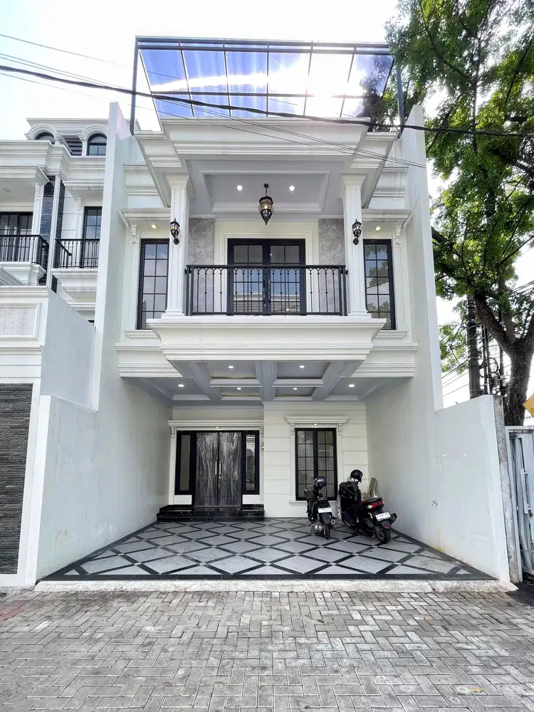 Rumah Baru Mewah Asri Dalam Cluster Pinggir Jalan Utama Di Jagakarsa