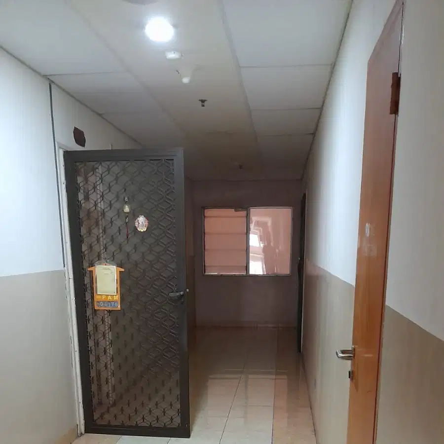 DIJUAL APARTEMEN CITY RESORT 3BR, Semifurnish