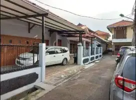 Rumah BESAR 1Lantai Lt 240m2 Pondok bambu JakTim