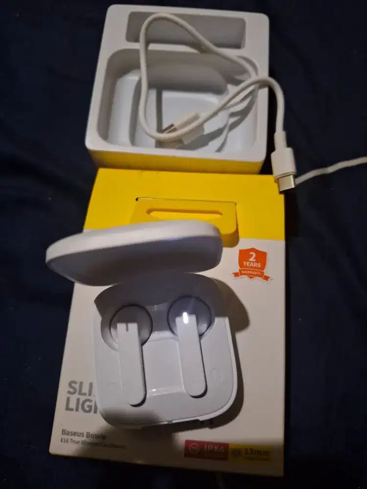 Tws baseus free case