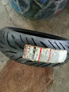Jual ban MOGE BATLAX ukuran Ban 180/55ZR17M/C