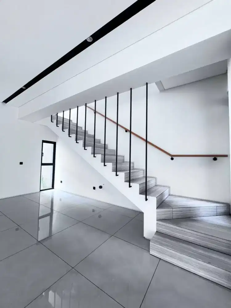 Rumah Mewah Luxury Murah di Kota Baru Parahyangan