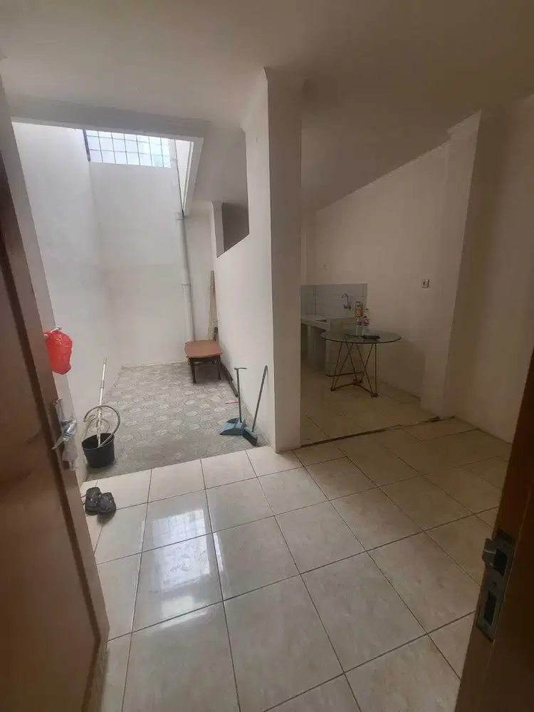 Dijual Atau Disewakan Rumah Terenovasi di Cluster Gading Arcadia