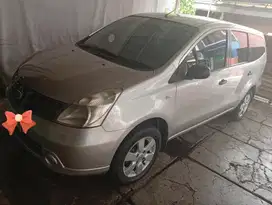 Nissan Grand livina 2009 Bensin