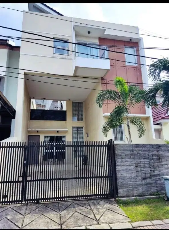 Rumah 3 lantai, 8x16, di Citra Garden 2 ex