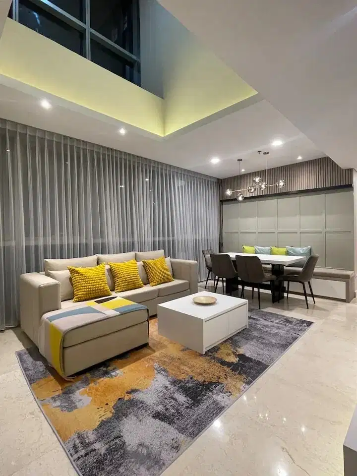 Disewakan 3BR Ciputra World 2 Furnished Best View City