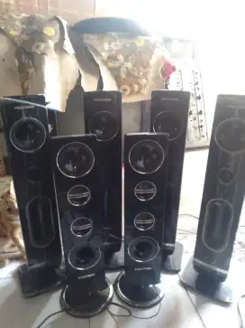 Speaker tower polytron