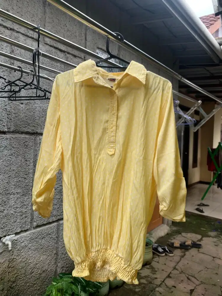 Baju Preloved Pasir Angin