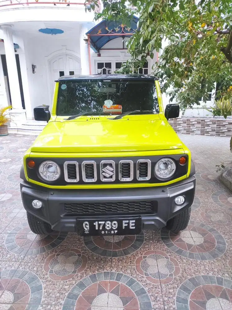 Mobil zusuki jimny thn 2021