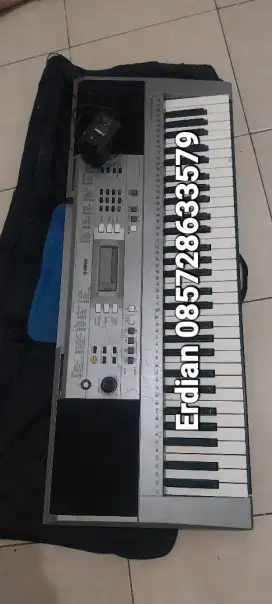 Yamaha PSR E 353