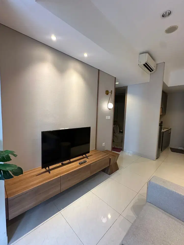 disewakan 2 bedroom full furnish taman anggrek residence