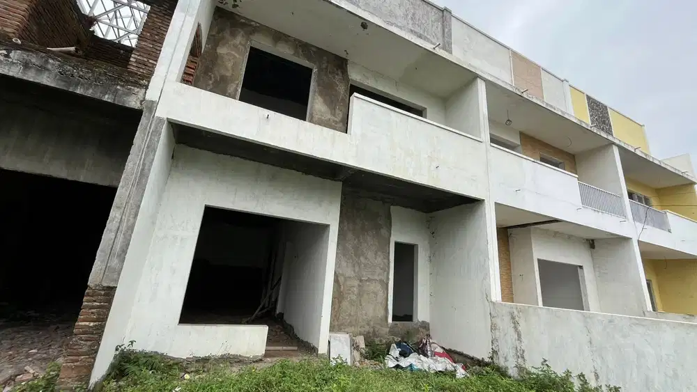 BU !! DI JUAL RUMAH BUMIAYU POROS JALAN