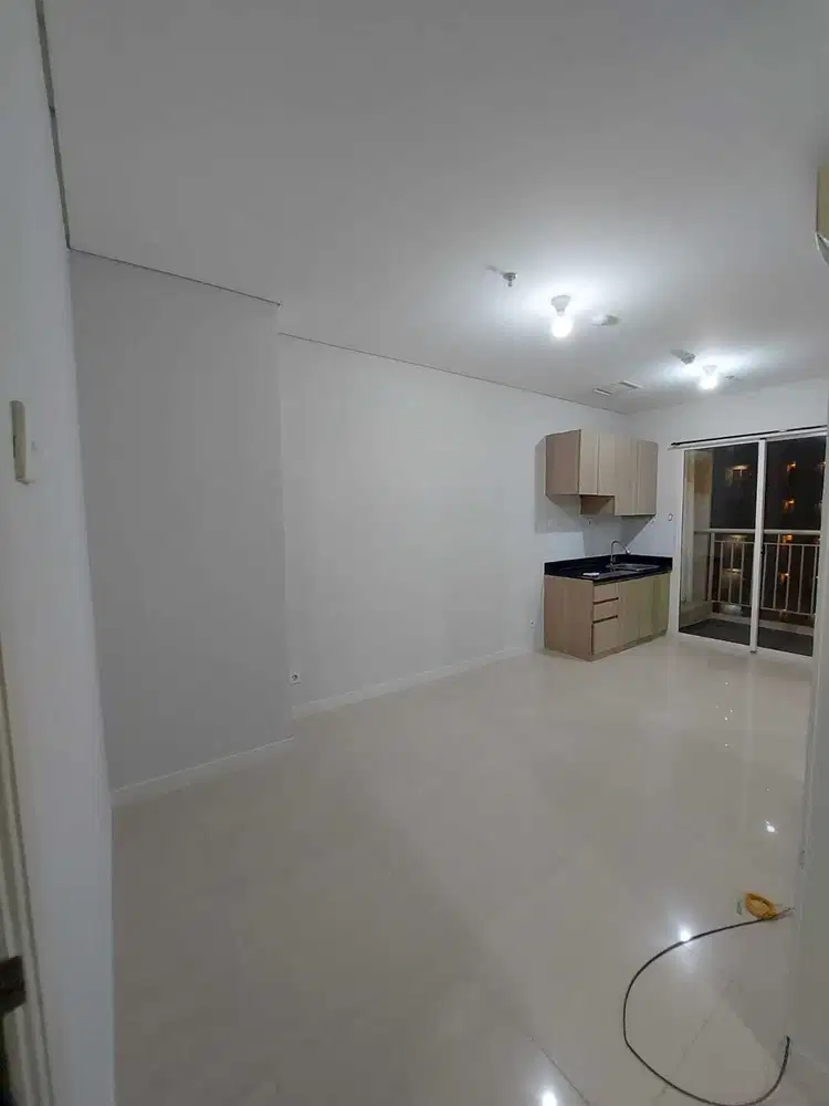 2BR Unfurnished Apartemen Madison Park - Mall Central Park