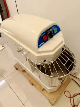Getra Spiral Mixer DH/10 Pengaduk roti