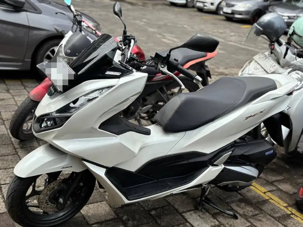 Dijual Honda PCX 160 ABS Putih Mulus