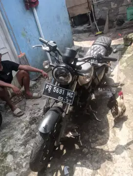 Benelli Evo 200