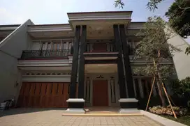 Dijual Cepat Rumah 2 lantai di Kebon Jeruk Jakarta Barat