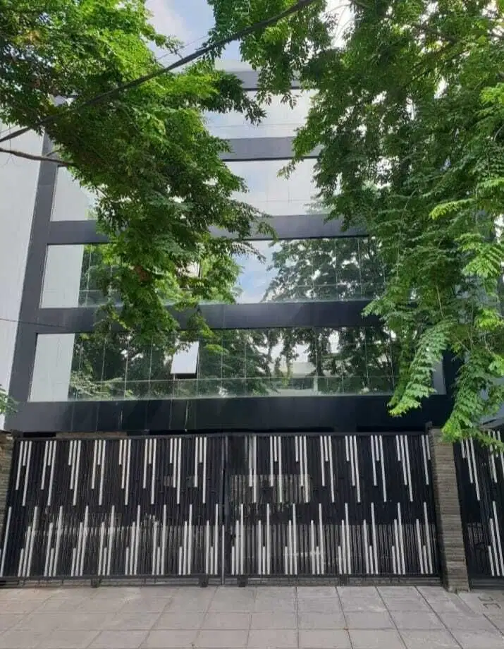 Gedung Perkantoran Komersil Kebon Sirih Jakpus 7Lt 2329 m2