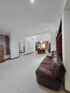 Dijual Rumah Bagus dalam Cluster Bintaro Sektor 9 Bintaro Jaya