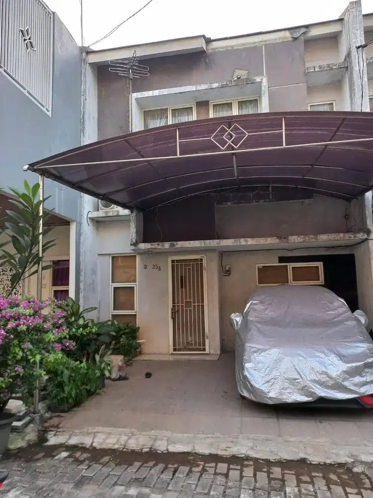 Rumah 2 lantai dekat sekolah di green vilage bekasi utara