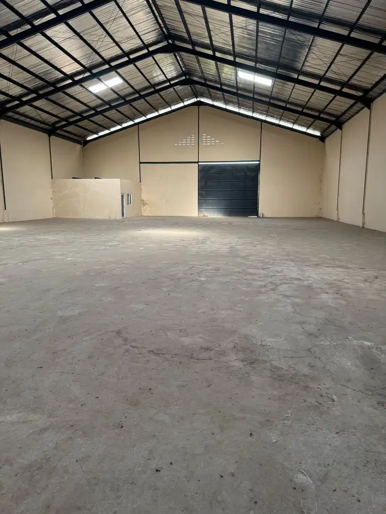 Disewakan Gudang di kawasan pergudangan 19 - pakuhaji