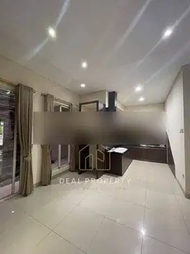 Disewa Rumah PIK1 3 Kamar 2 Lantai Full Furnish Bagus