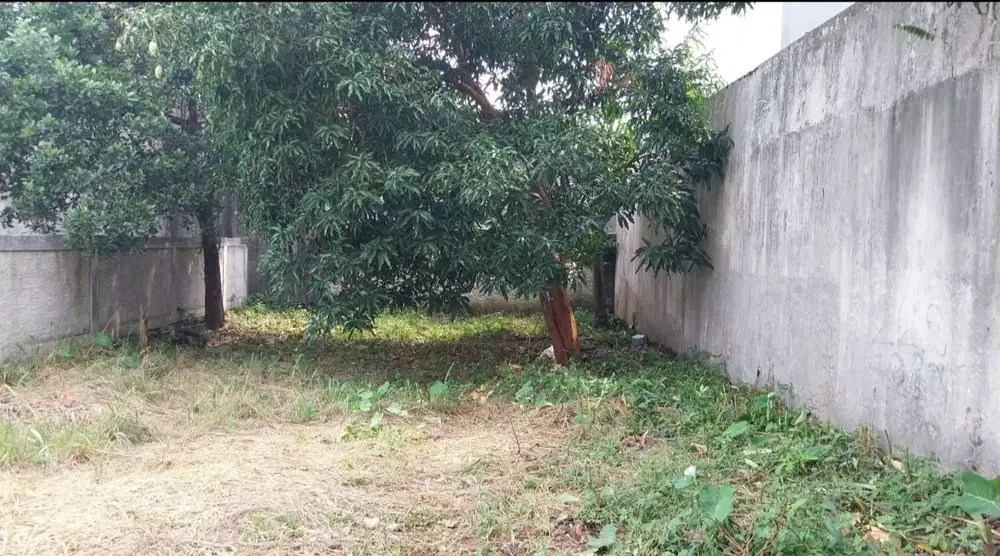Tanah di Komplek Lebak Lestari Indah