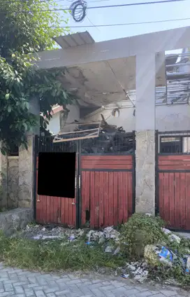 RUMAH HITUNG TANAH di PERUM. SEMOLOWARU SURABAYA TIMUR. DEKAT MERR