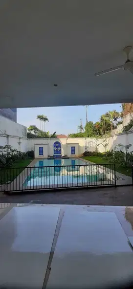 ELITE HOUSE IN URBAN AREA, KEMANG