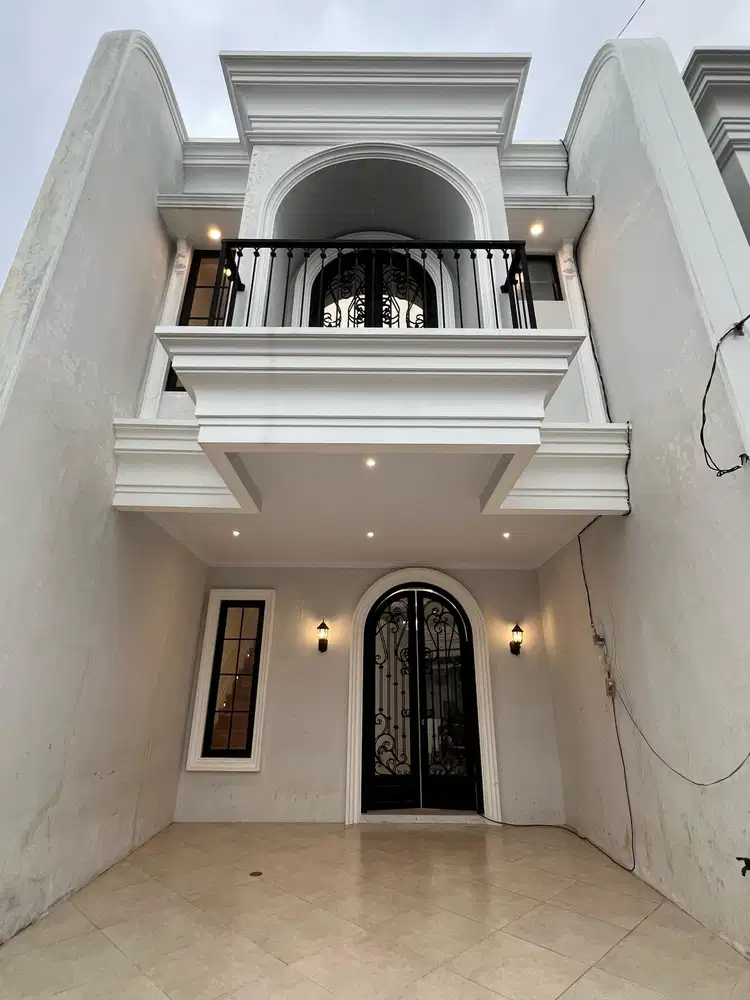 Dijual Rumah American Style Jagakarsa