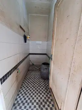 SEWA RUKO 1.5 LANTAI BARU RENOVASI DI MAINROAD AHMAD YANI AREA RAMAI