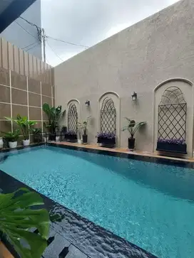 Dijual Rumah Mewah Dengan Swimming Pool Daerah Pasar Minggu